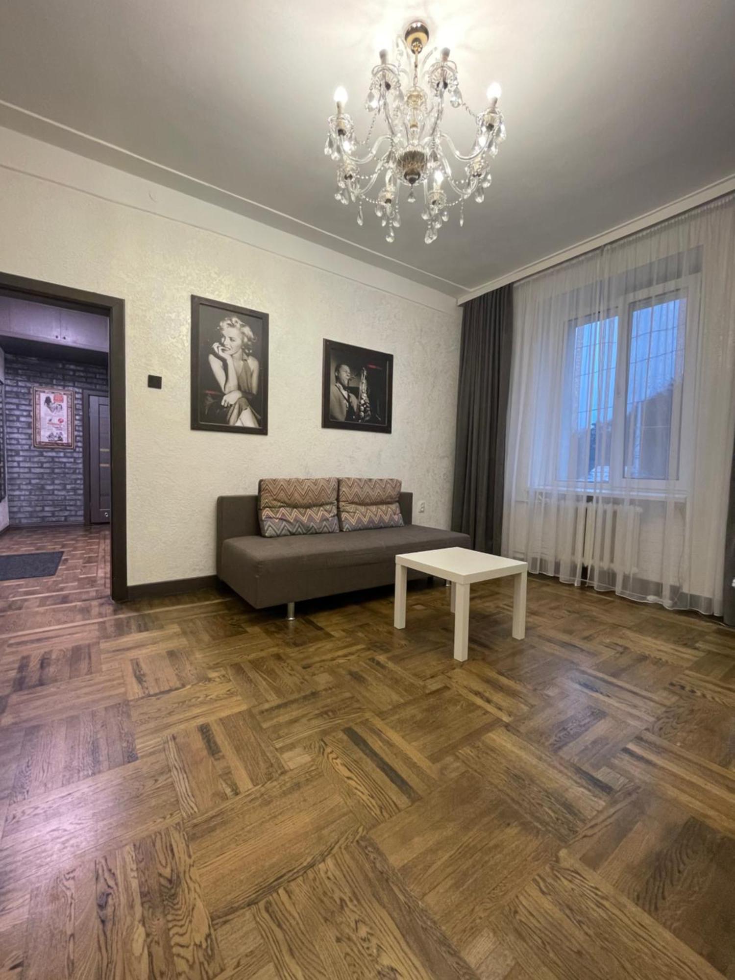 Apartment On Soborna 101 วินนิตซา ภายนอก รูปภาพ