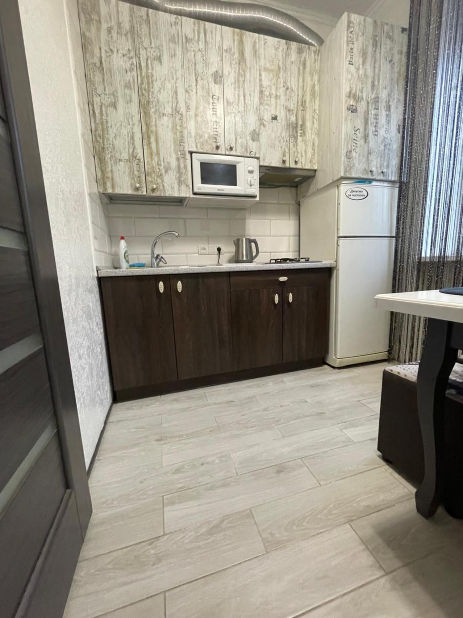 Apartment On Soborna 101 วินนิตซา ภายนอก รูปภาพ